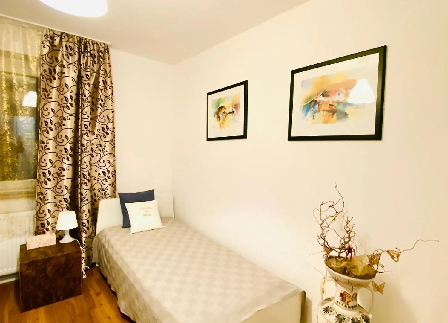 Welcometomessepremium Three Bedroom Apartment Hannover Németország