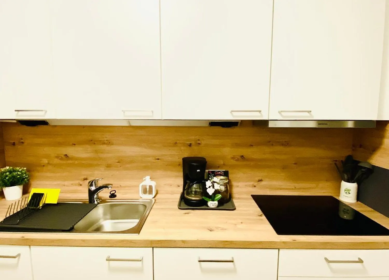 Welcometomessepremium Three Bedroom Apartment Hannover Németország
